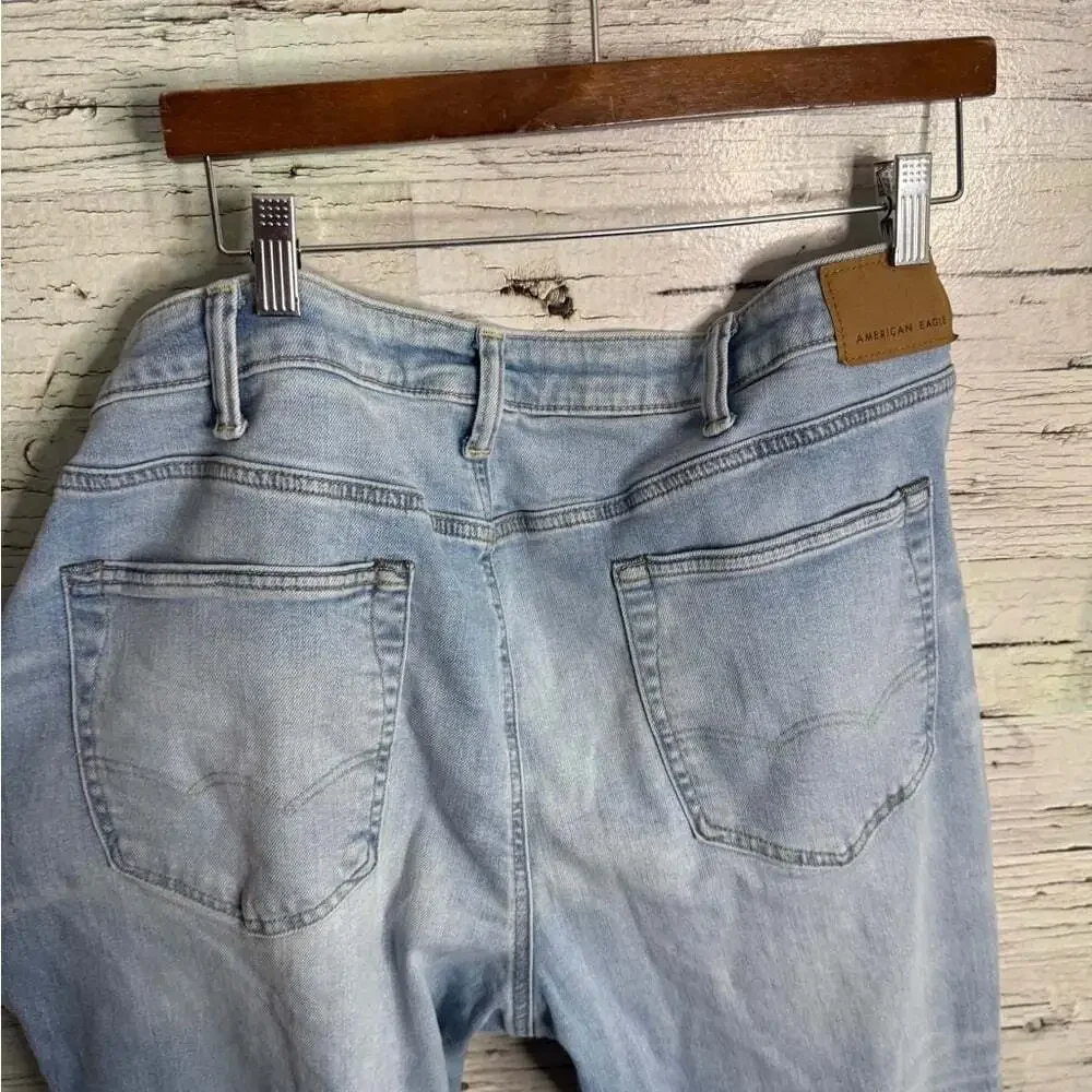 American Eagle Outfitters Light Blue Men's Relaxed Jeans athletic fit size 40
